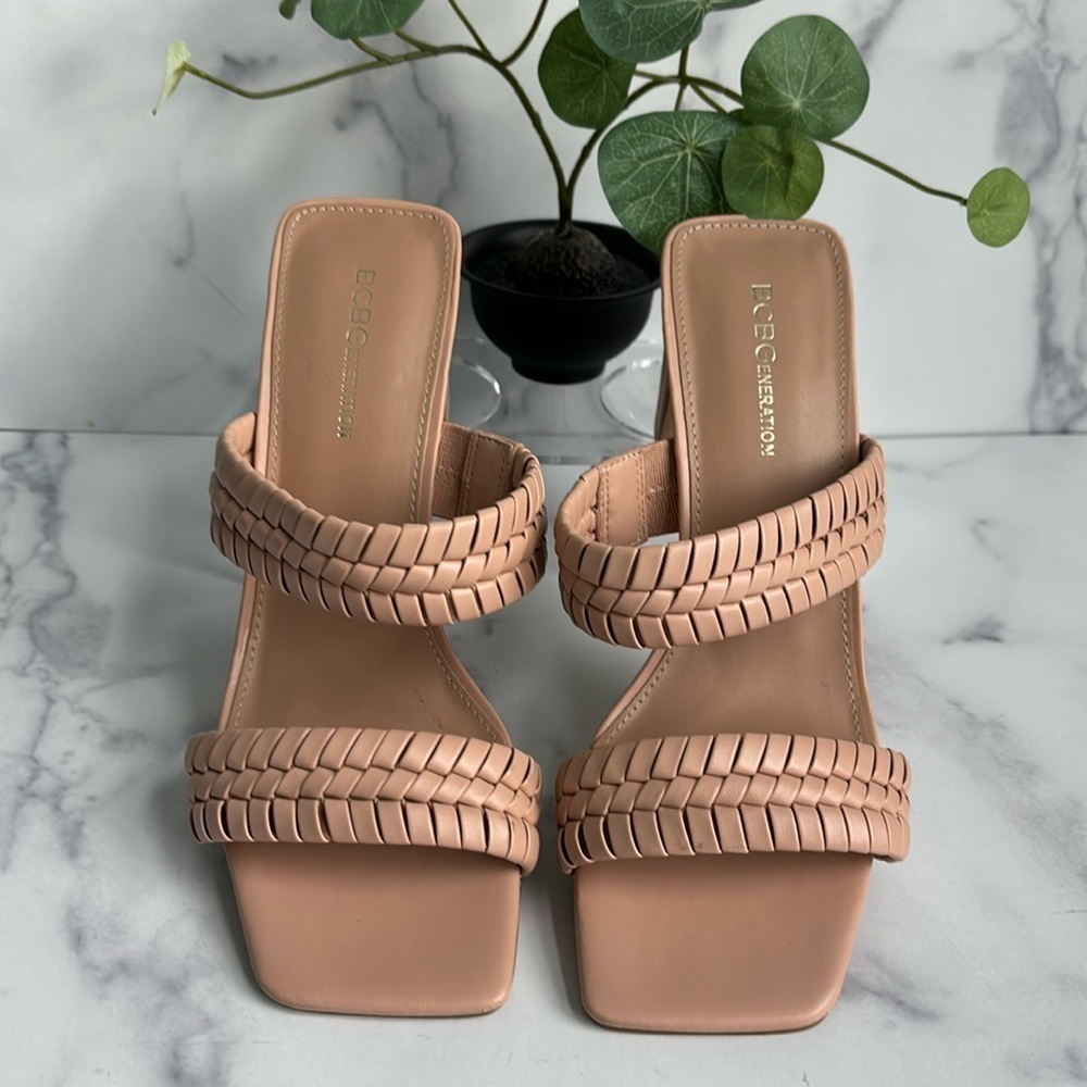 BCBGeneration Fenda Slide Sandals Size 9.5 NWOT